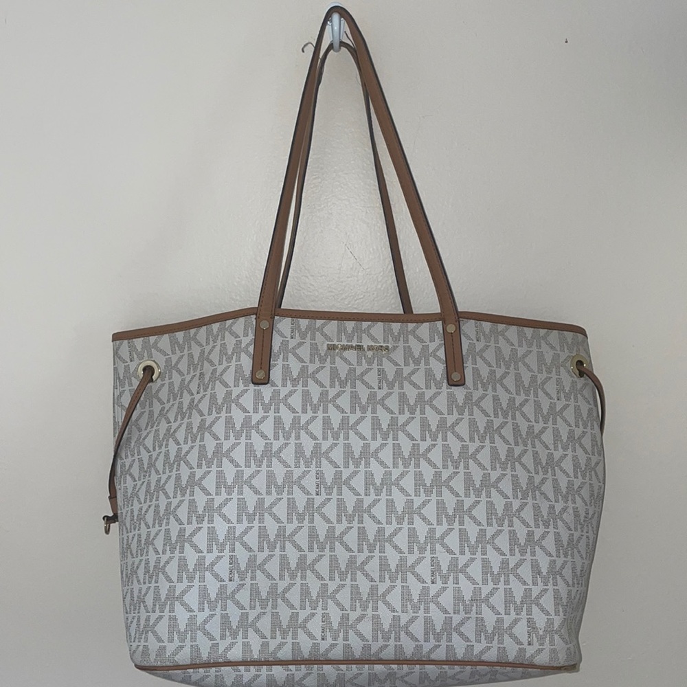 WHITE MICHAEL KORS TOTE BAG